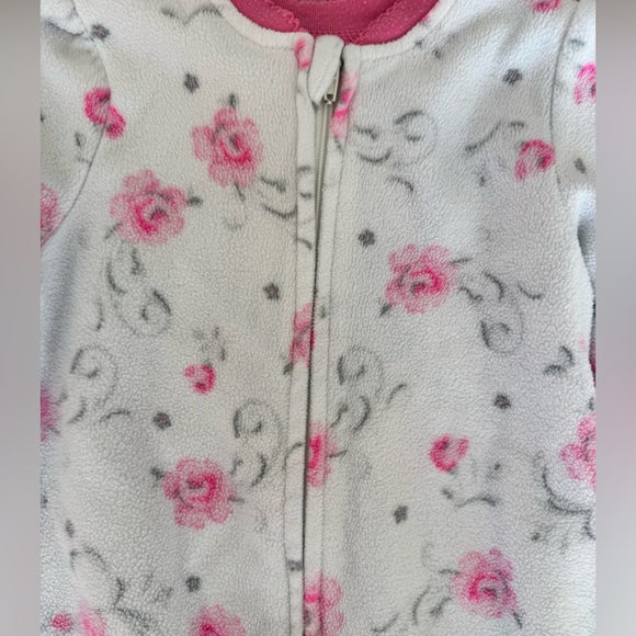 Little Me Baby Girl Floral Fleece Footed Sleeper pink- Size 18 Months - Picture 3 of 6